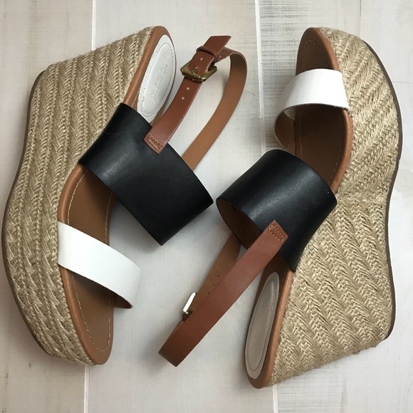 Kenneth Cole Reaction Shoes - 💖{11} Kenneth Cole Reaction Espadrille Wedges